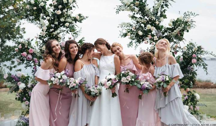 Unique Bridesmaid Gifts That They’ll Definitely Use After The&nbsp;Wedding